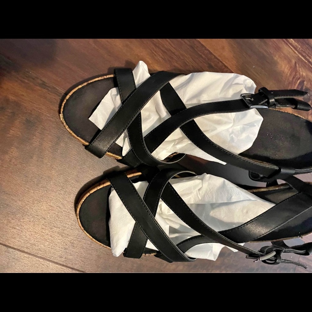 Black Strappy wedge Sandals